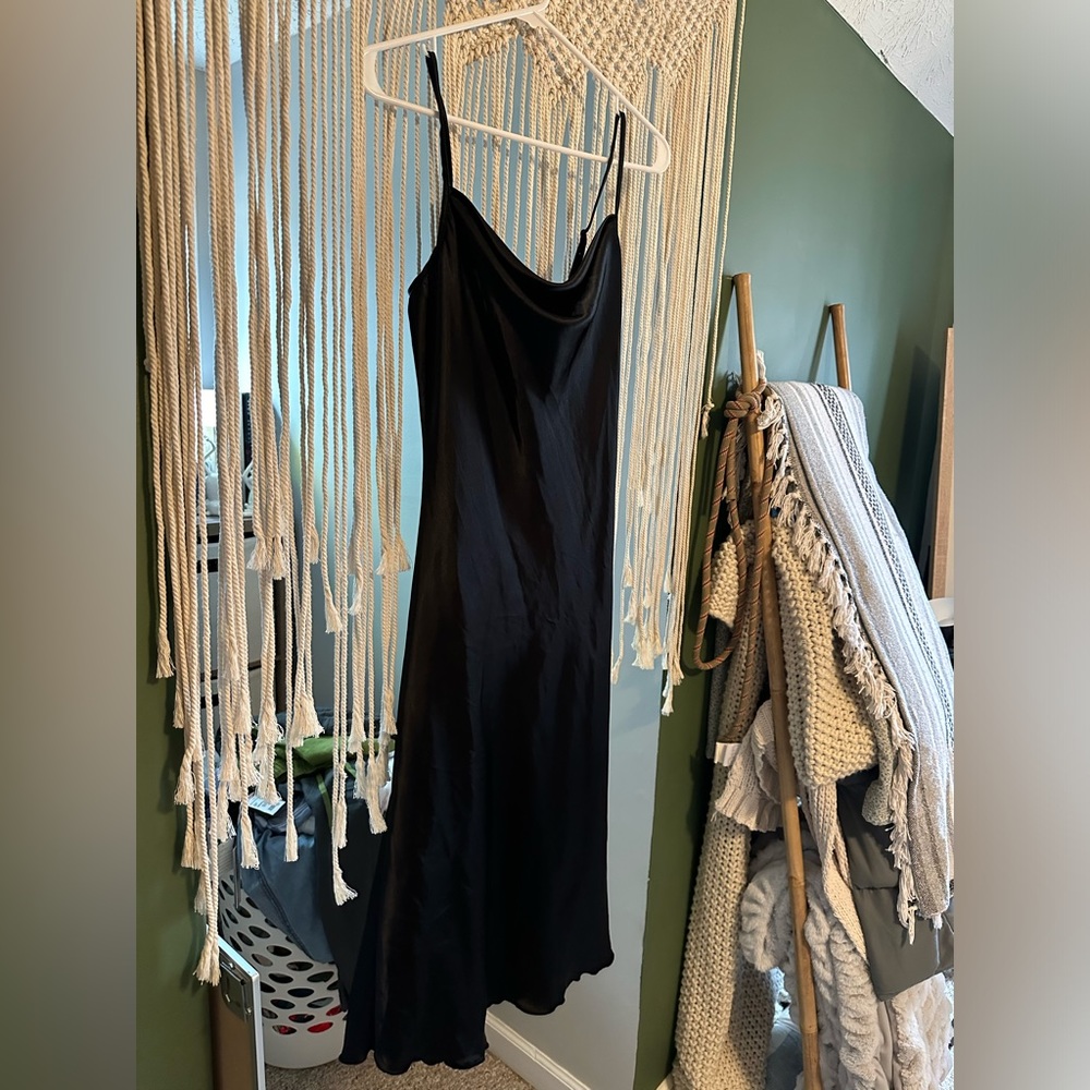XS Bebe black midi dress